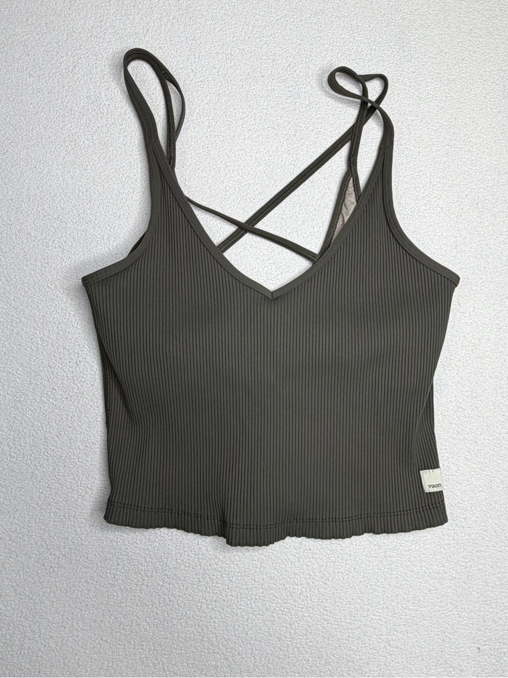 Vuori Rib Crop Top - Picture 4 of 11